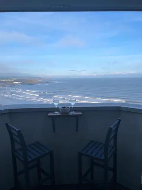 Spectacular 2 Bedroom Balcony Sea View Flat Scarborough Esterno foto